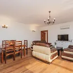 Apartments Pietra Mare