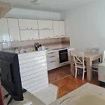 Hera City Apartment