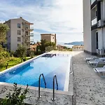 Sea View Haven - With Private Pool & Sauna