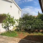 Maca Apartmani