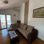 Apartments Lazarevic