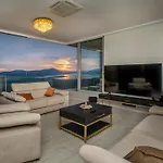 Luxury Villa With Swimming Pool By Mn Property