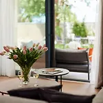 Villa Garden With Private Outdoor Pool