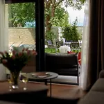 Villa Garden With Private Outdoor Pool