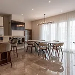 Luxury 4-Br Villa With Pool 400M2
