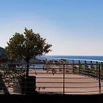 Dukley Villas
