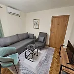 Mimoza Apartment In Budva