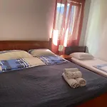 Apartments Ivanisevic