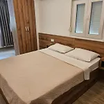 Grejm Family Apartments