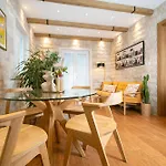 42° North Apartments