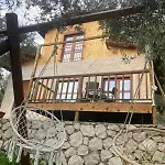 Cottage Four Olives