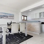 Stars Residence
