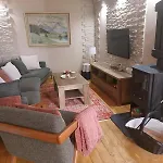 Green Home 1