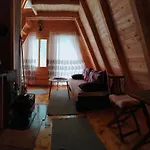 M&K Chalets