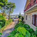 Villa P Apartments