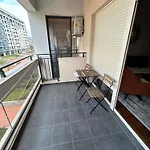 Urban Apartment Master Quart