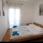 Sea & Mountain View Apartment