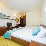 Hotel Odissey Jaz