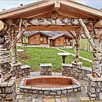 Holiday Cottages & Food Plav