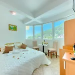 Hotel Dana