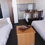 Coastal View, Newly Renovated Apt In Bar
