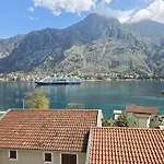 Мечта Поэта С Видом На Котор