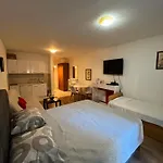 Quiet Studio In Becici-Next To Hotel Mediteran- Garage Free
