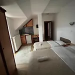 Hotel Lovac