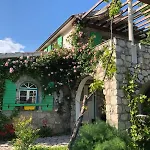 Lake House Puro