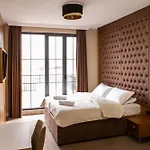 Hotel Falcon