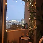 Lavender Apartment - Close To The Beach - Private Garage Parking