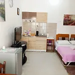 Apartment Deki Studio