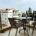 Apartment In The Lusitanos