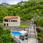 Blake'S Villa