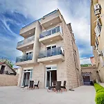 Apartments Bojana