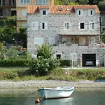 Bujanic Apartments