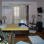 Guest House Mudresa