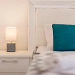 Old Town Summer Apartment