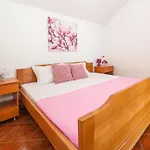 Apartments Elena