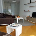 Apartment Tc Lux Vlsb