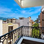 Aria Apartments