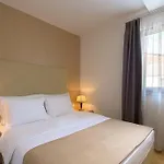 Aria Apartments
