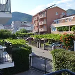 Casablanca Apartments