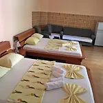 Apartments Pelinkovic