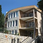 Apartment Villa Elena