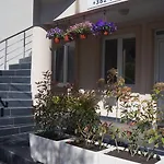 Apartments Lora