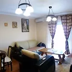 Villa Uros