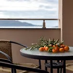 Apartment Seaside Home