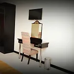 Kismet Hotel