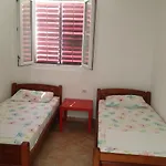 Apartman Sutomore 8 Osoba